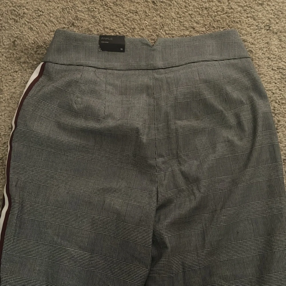 Express Pants - Picture 3 of 3